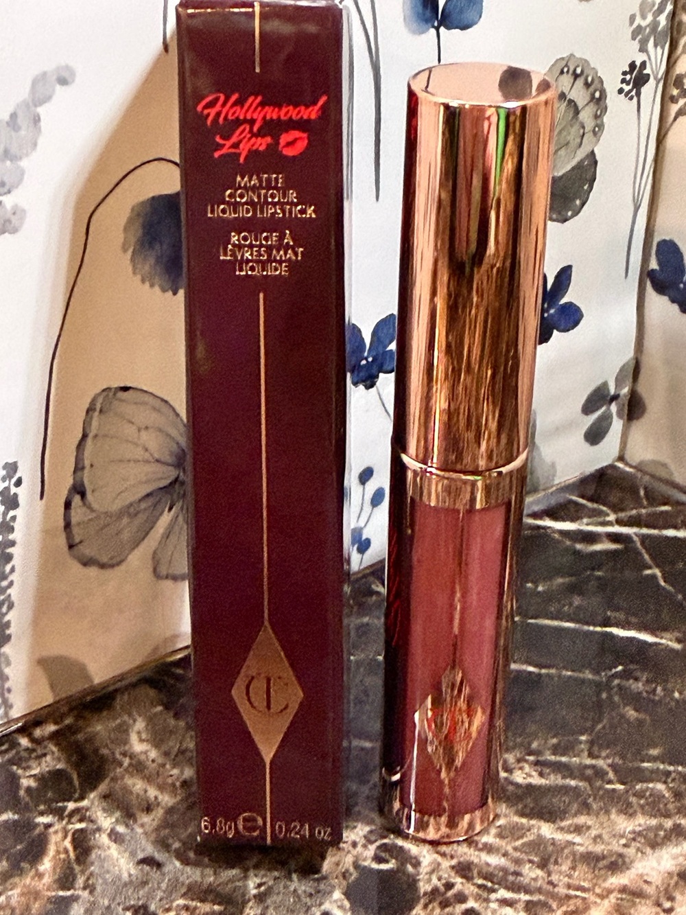Charlotte Tilbury Hollywood Lips Matte Contour Liquid Lipstick — Mauve/Nude